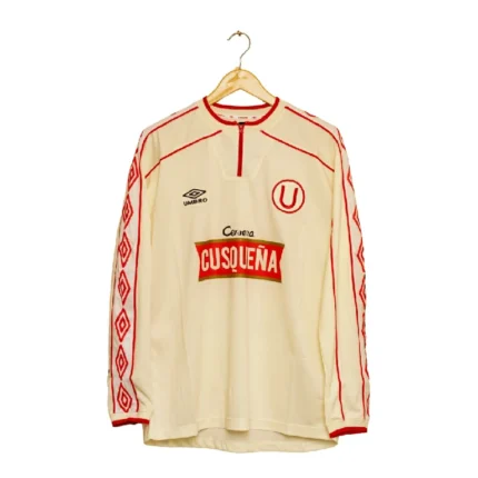 Camiseta UNIVERSITARIO 1999